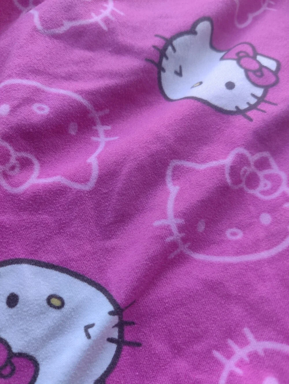 Hello Kitty Pajamas Short Set Size Extra Small - Picture 2 of 4